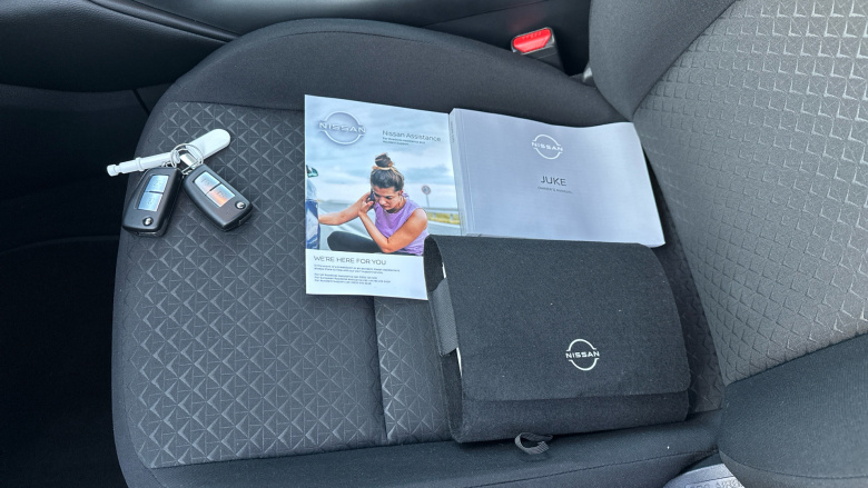 Nissan Juke 1.0 DiG-T Acenta Premium 5dr Petrol Hatchback